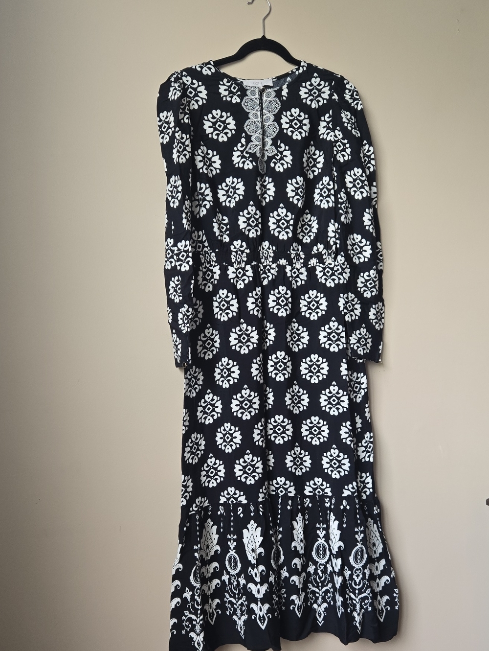 LOFT Black & White Printed Maxi Dress